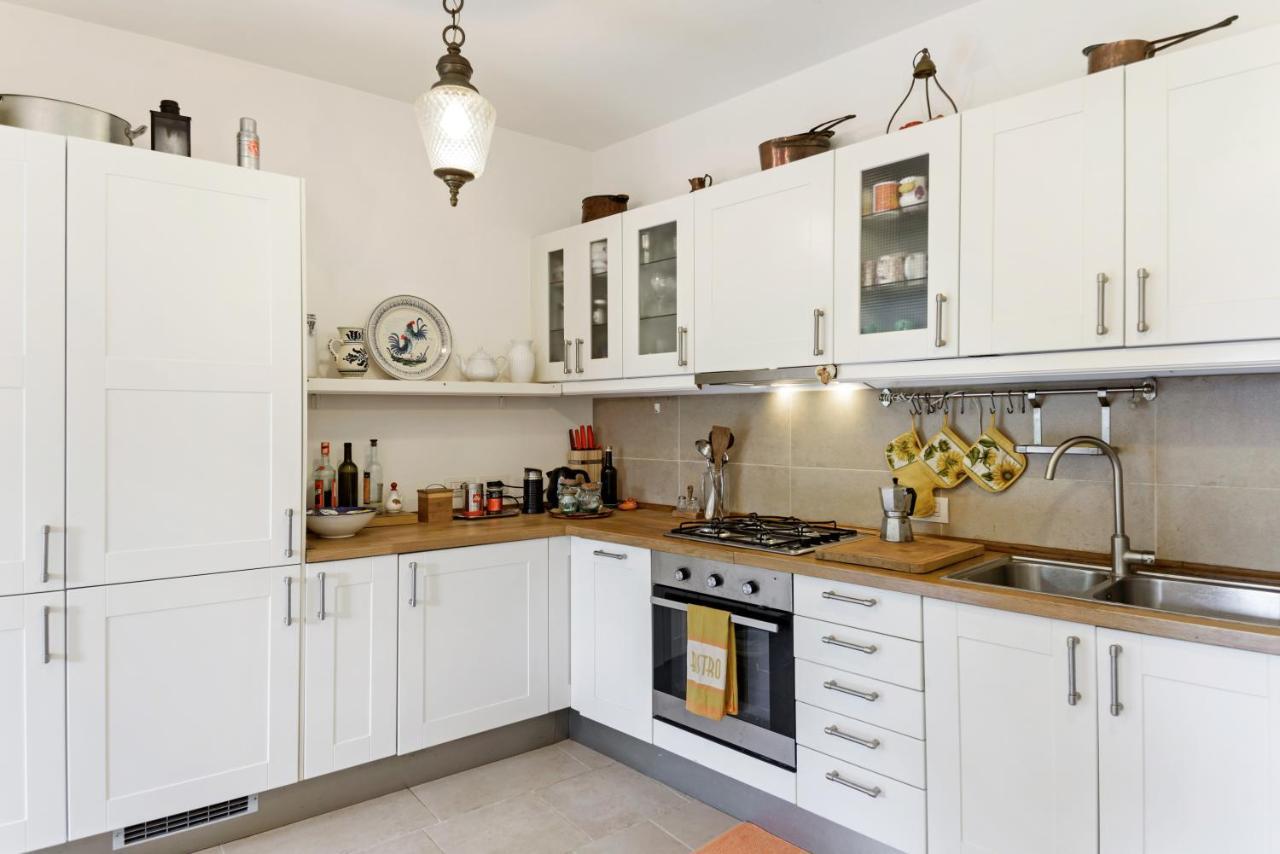 Como Lake Cosy Flat With Garden And Parking Apartment Cernobbio Bagian luar foto